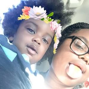 Meet your Posher, Alexia